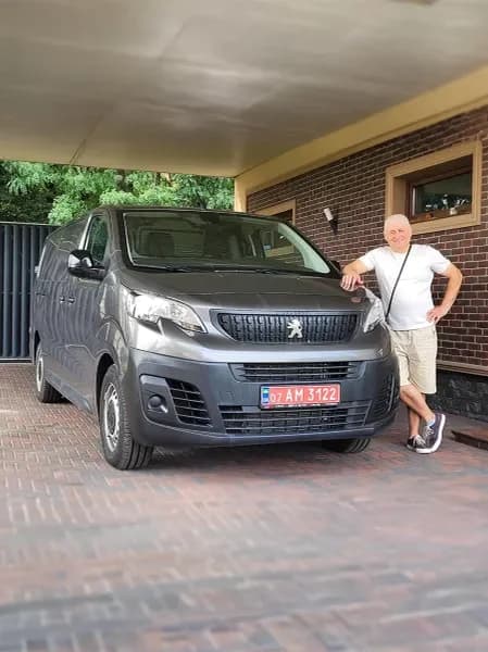Peugeot Expert — комерційний фургон